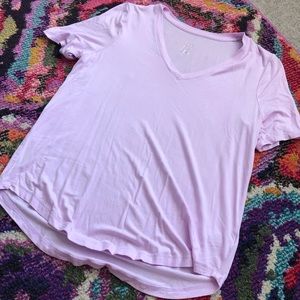 Women’s V-neck tee